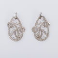 Aretes Colgando
