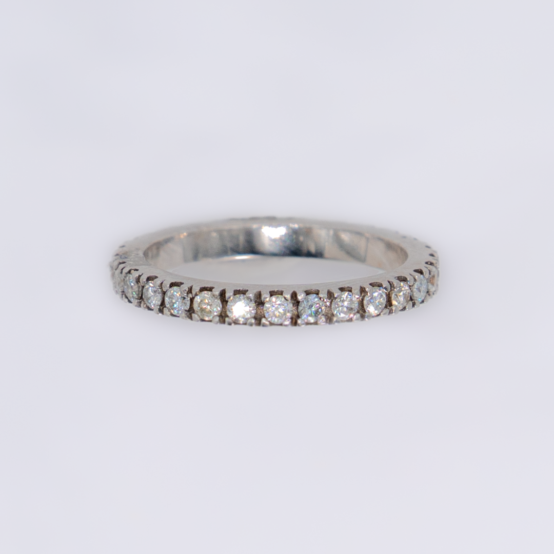 Anillo Cintillo de Diamantes